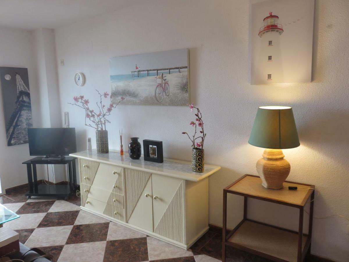 Apartamento Carihuela Playa Apartment ตอร์เรโมลิโนส ภายนอก รูปภาพ
